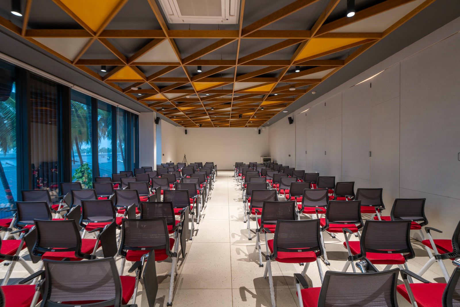 Avanthi Office — commercial by Tru Designs, image 3 of 7