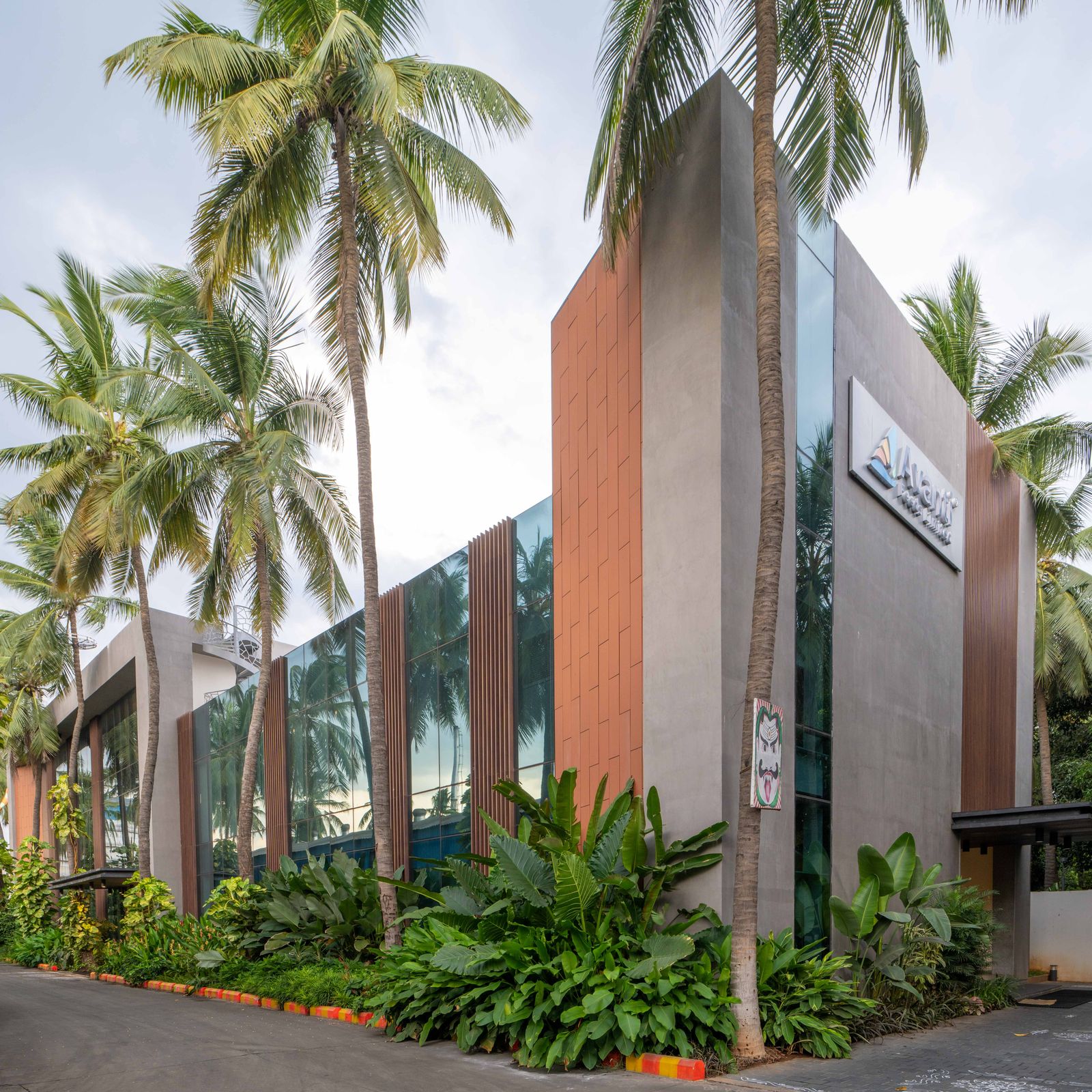 Avanthi Office — commercial by Tru Designs, image 7 of 7