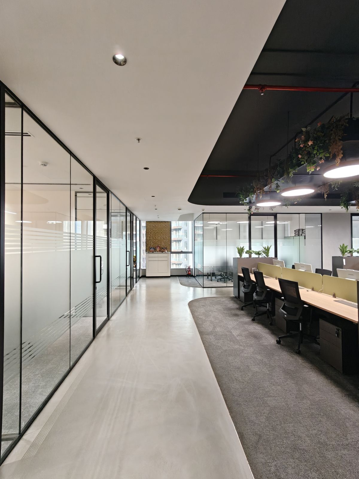 Greenrich Office — commercial by Tru Designs, image 3 of 8