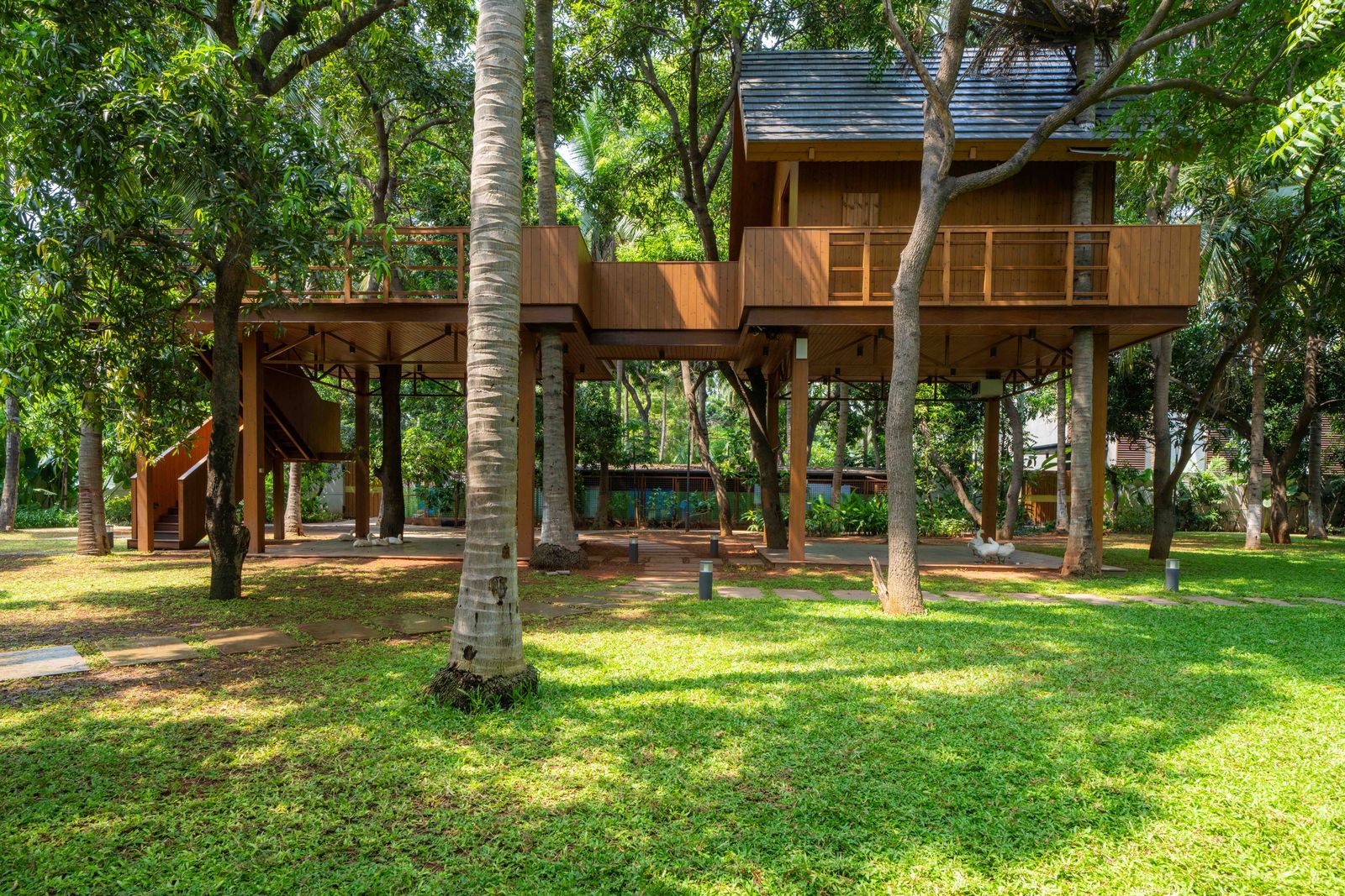 House of Light — private houses by Tru Designs, image 6 of 11