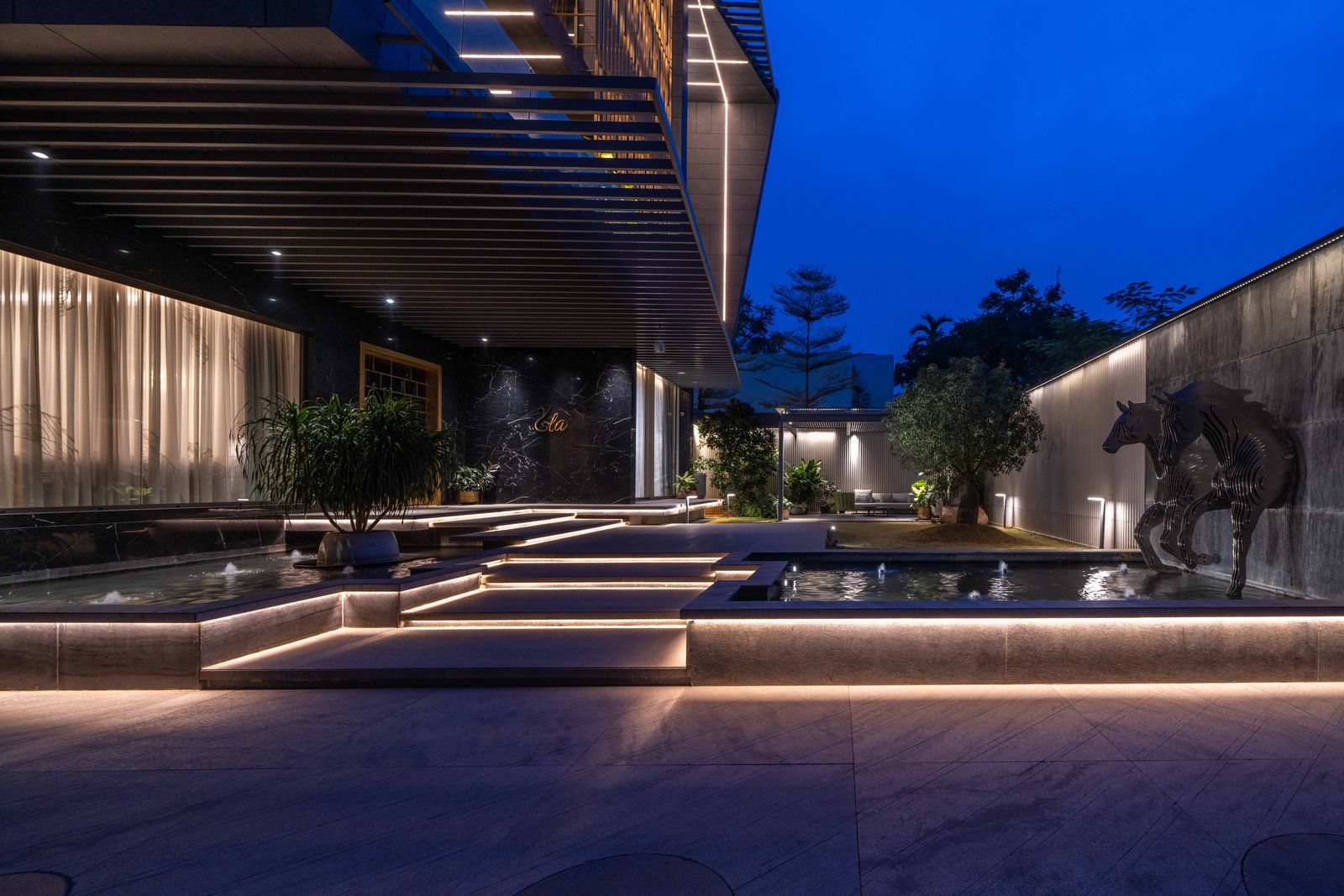 Jubilee Manor — private houses by Tru Designs, image 1 of 8