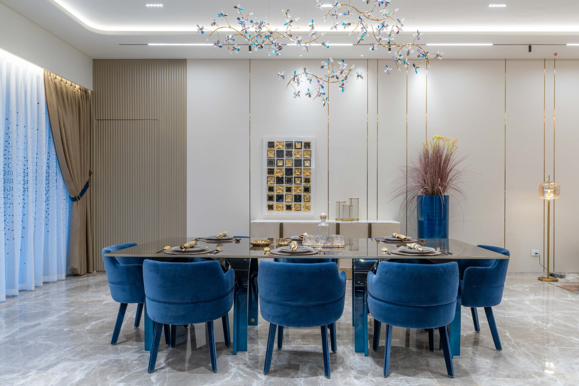 SAS Crown Sky Villa